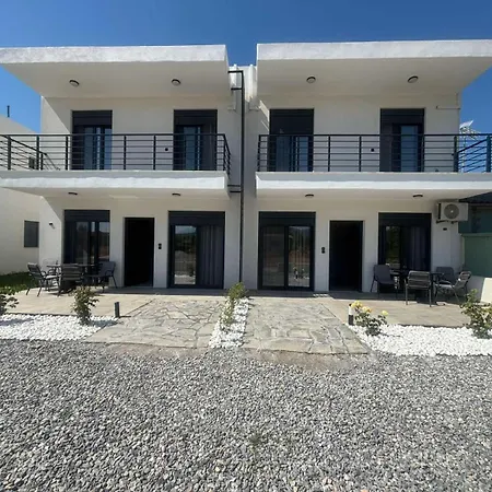 Ariadne Stay Complex By Horizon Homes Apartment *