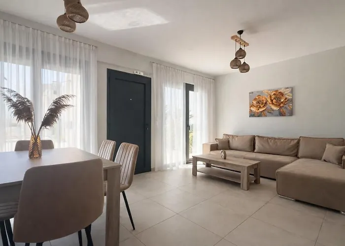 Ariadne Complex By Horizon Homes Apartment *
