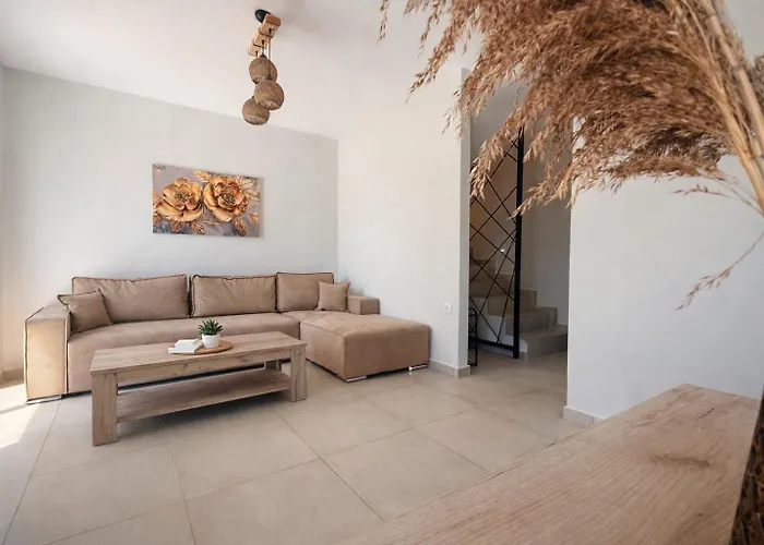 Ariadne Complex By Horizon Homes