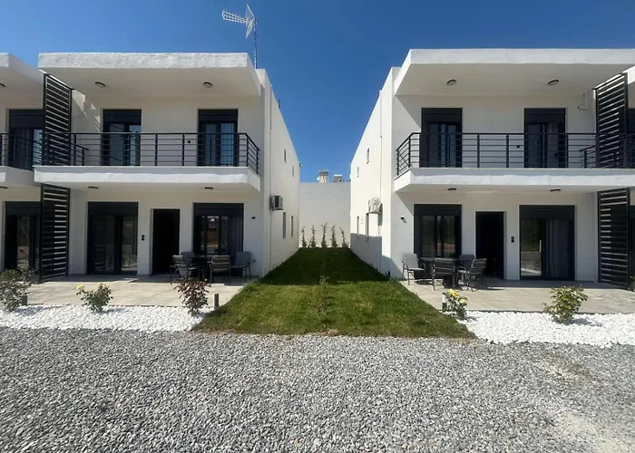 Ariadne Complex By Horizon Homes *