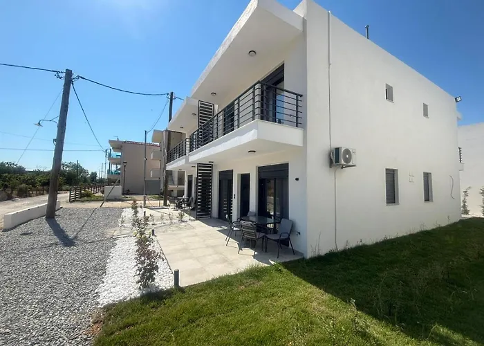 Ariadne Complex By Horizon Homes Apartment *